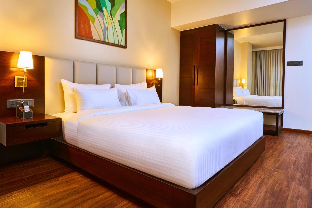 Visthara Hotel Bangalore Buitenkant foto