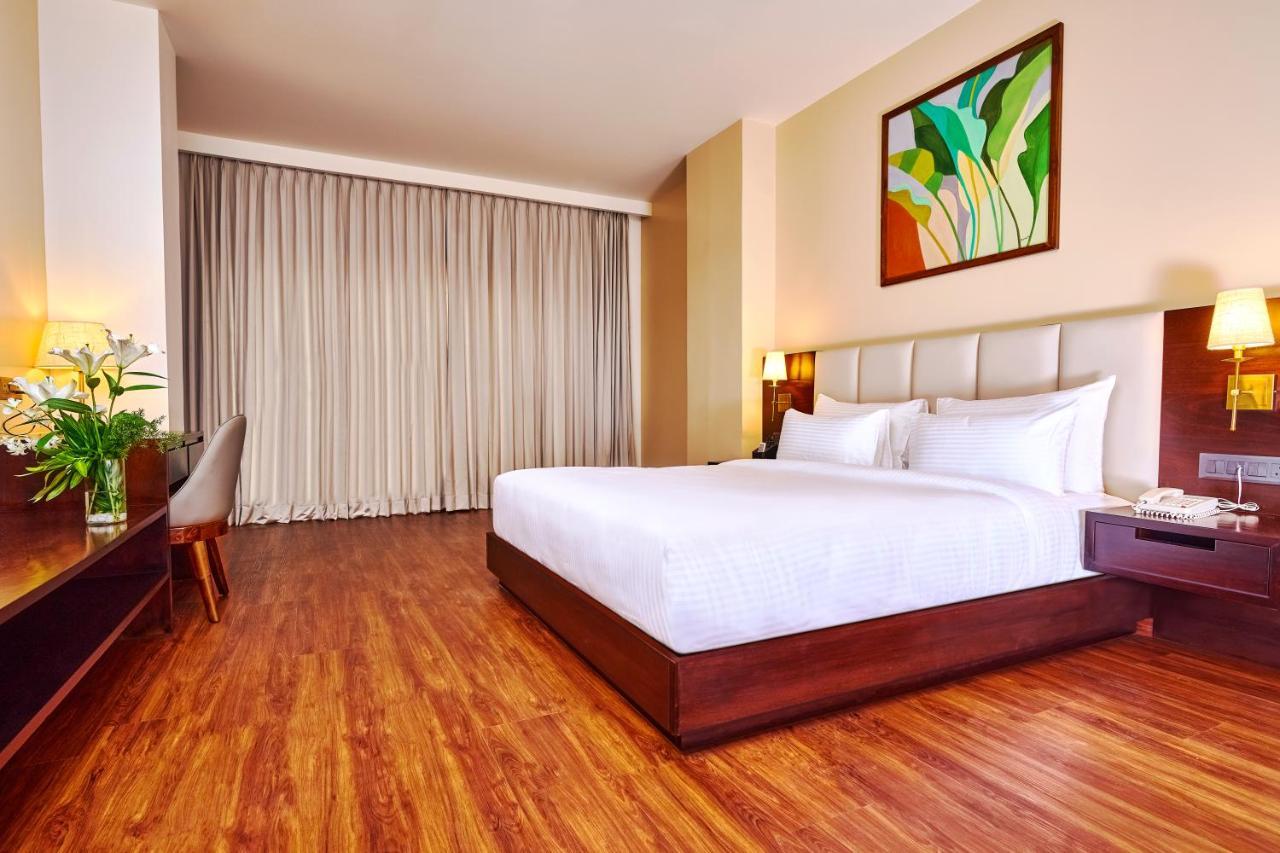 Visthara Hotel Bangalore Buitenkant foto